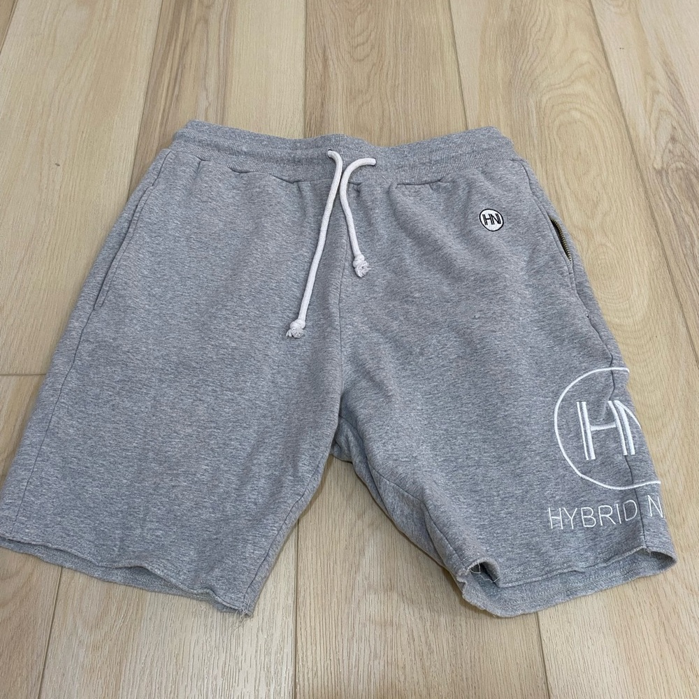 Hybrid NATION In Diversity We Trust Men’s Shorts Drawstring Size Medium Gray